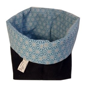 Panier de rangement pour lingettes lavables réalisé dans le joli tissu Saki Bleu
