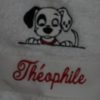 Cette jolie serviette éponge brodée du motif Chien Dalmatien et personnalisée d'un prénom sera le cadeau parfait pour les amoureux des chiens