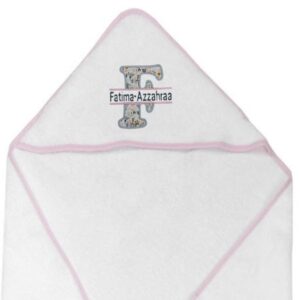 cape de bain à personnaliser - finition biais rose - brodée de l'initiale F et du prénom Fatima